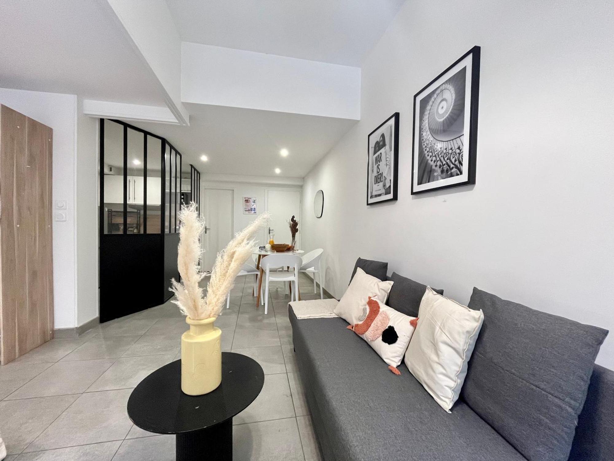 Suite Danbury Лион Экстерьер фото